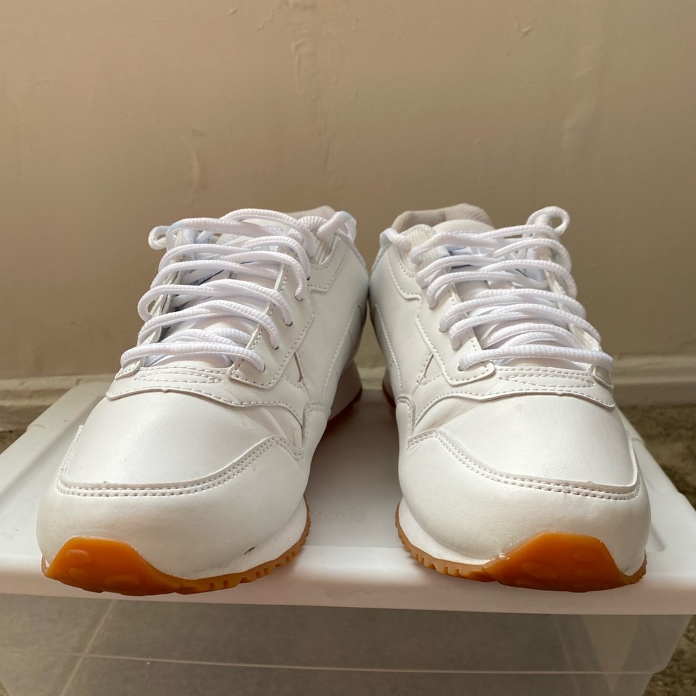 Fila tennis shoes
